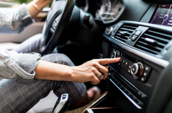 Car Radio Screen Repair: 7 Problems You Should Never Ignore